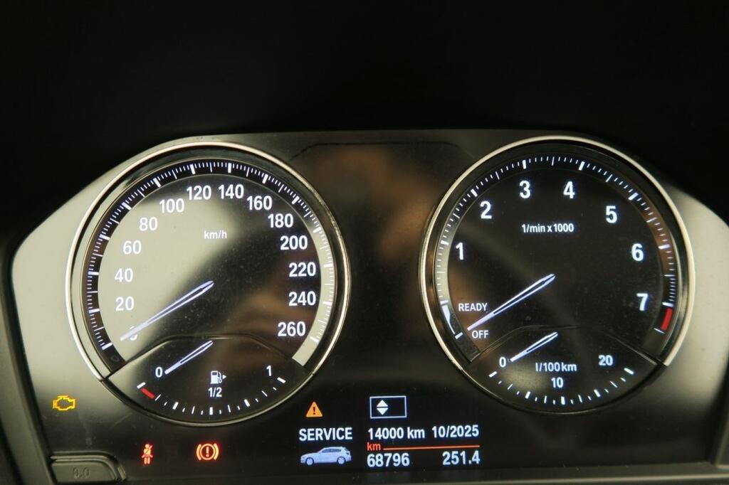 BMW Serie 1 116I 1.5 109 CV 5P 8