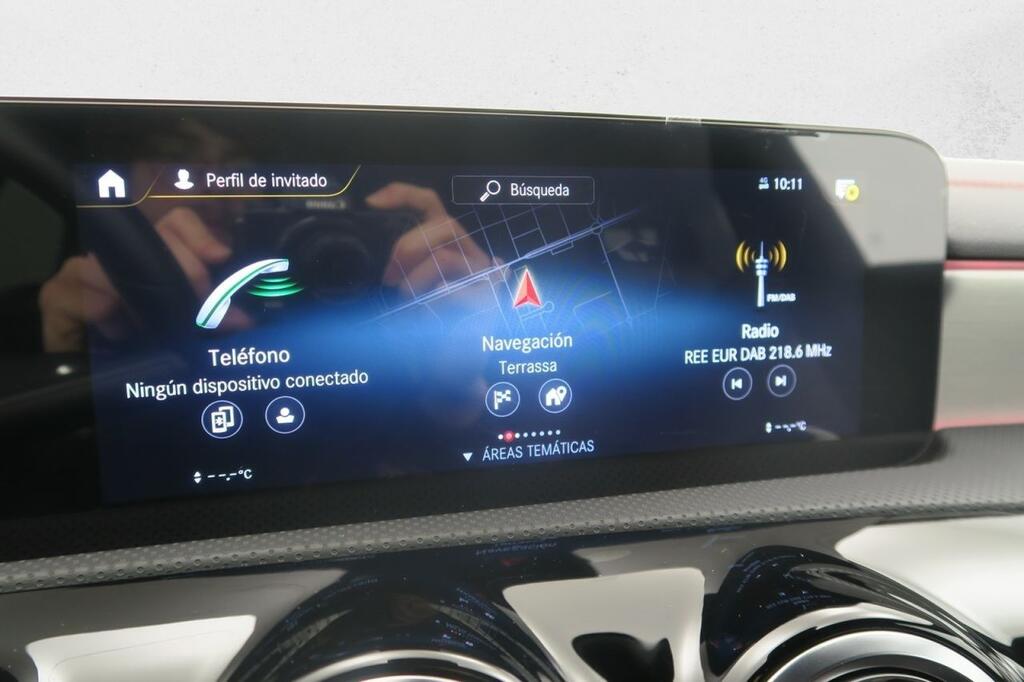 Mercedes CLA 200D SHOOTING BRAKE AMG LINE PREMIUM 2.0 D 150 CV DCT 5P 9