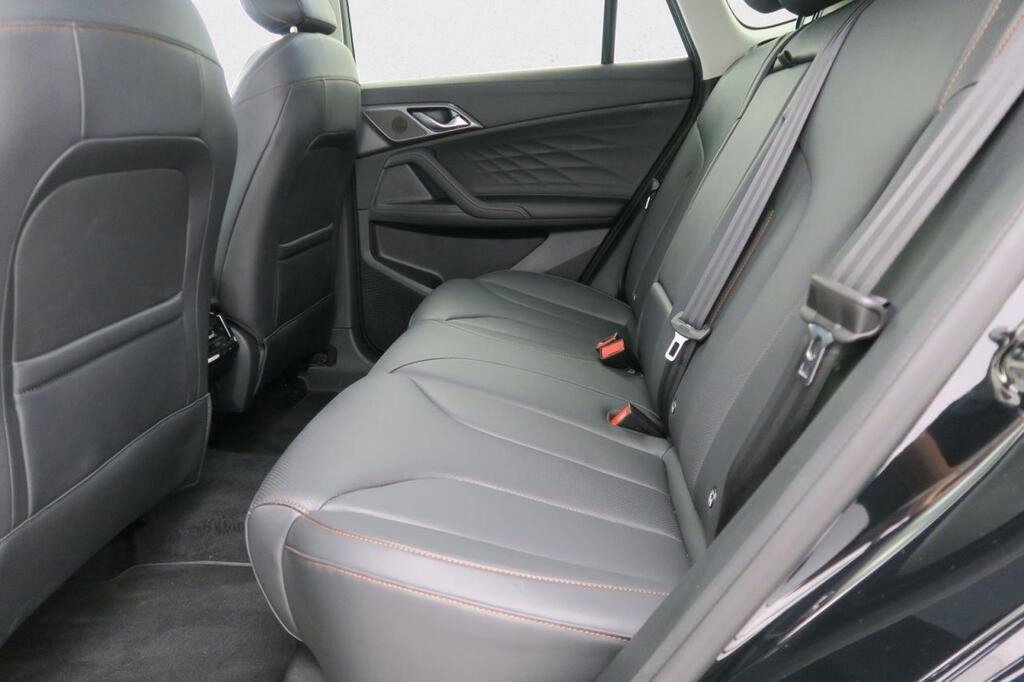 MG HS LUXURY 1.5 PHEV 272 CV 5P 18