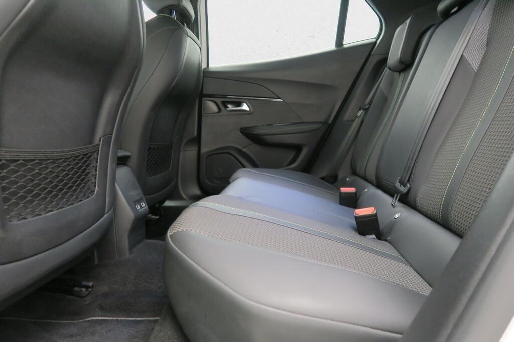 Peugeot 2008 GT 1.2 PURETECH 130CV AUTO 18