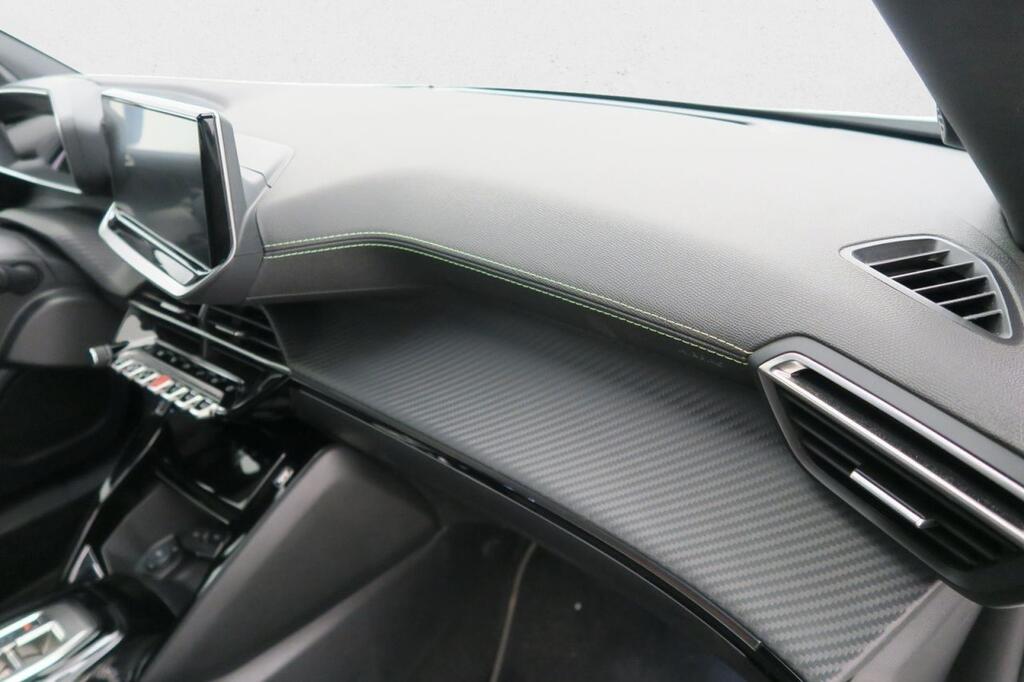 Peugeot 2008 GT 1.2 PURETECH 130CV AUTO 15