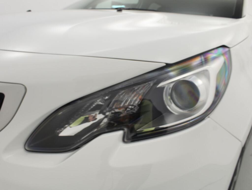 Peugeot 2008 STYLE 1.2 PURETECH 82CV 5P 21