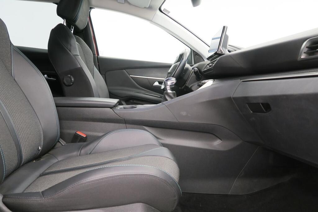 Peugeot 3008 ALLURE 1.2 PURETECH 130CV S&S 6 VEL MAN 5P 13