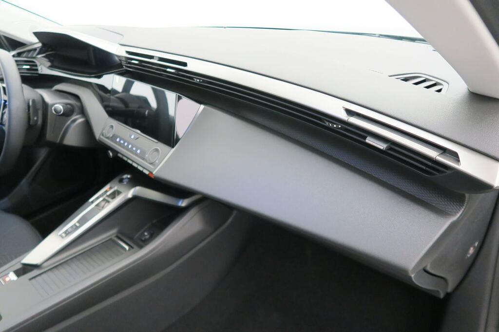 Peugeot 308 5p Active Pack PLUG-IN HYBRID 180 e-EAT8 13