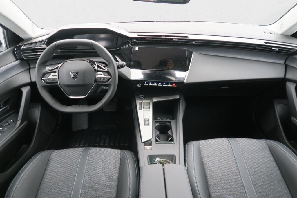 Peugeot 308 5p Allure PLUG-IN HYBRID 180 e-EAT8 12