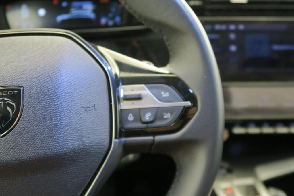 Peugeot 308 ALLURE PACK 1.2 PURETECH 130 CV EAT8 5P 10