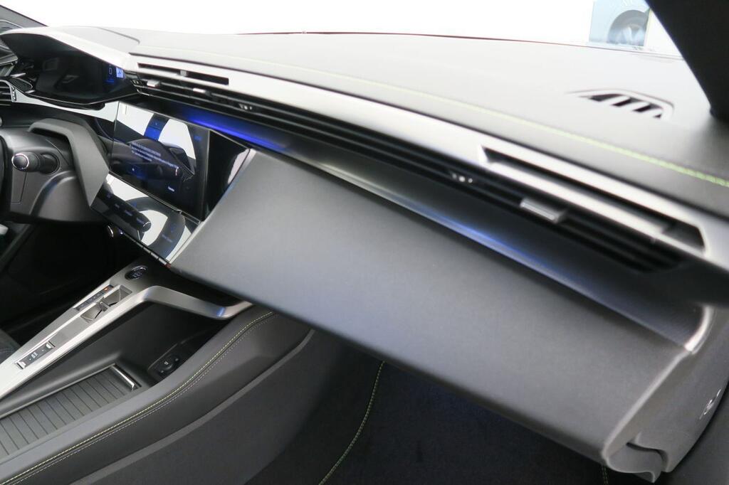 Peugeot 308 E-308 5p GT Eléctrico 156 (115 Kw) 12