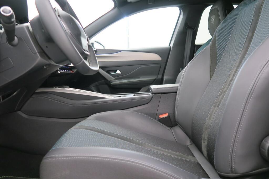 Peugeot 308 FIRST EDITION ELECTRICO 54KWH 115KW 156CV 5P 13
