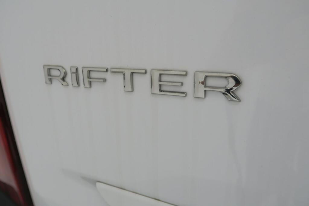Peugeot Rifter ALLURE BUSINESS 1.5 BLUEHDI 100 CV STAND 5P 21