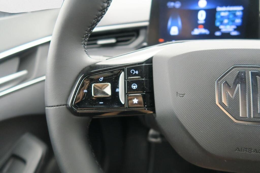 MG MG3 LUXURY 1.5 HYBRID+ 195 CV 5P 10