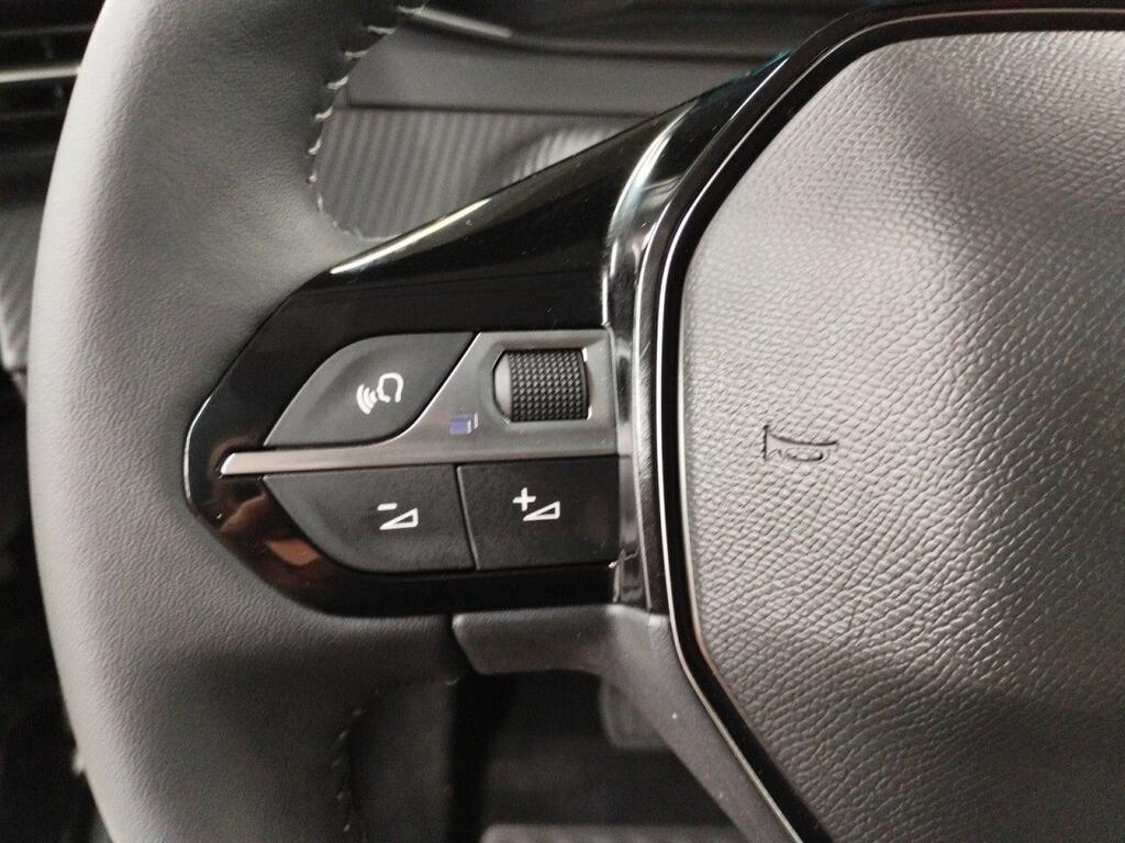 Peugeot 208 ACTIVE PACK ELECTRIC 136CV AUTM. 5P 8
