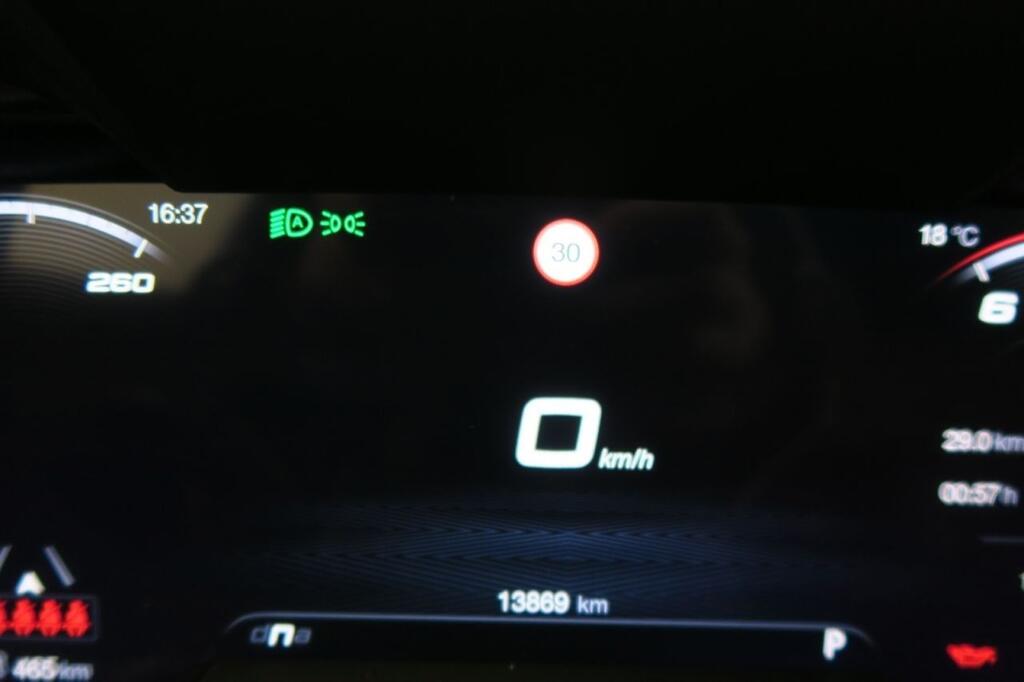 Alfa Romeo Stelvio TRIBUTO ITALIANO 2.2 TDI 210CV Q4 AT8 9