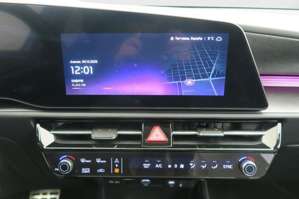 Kia Niro 1.6 HEV Emotion 10