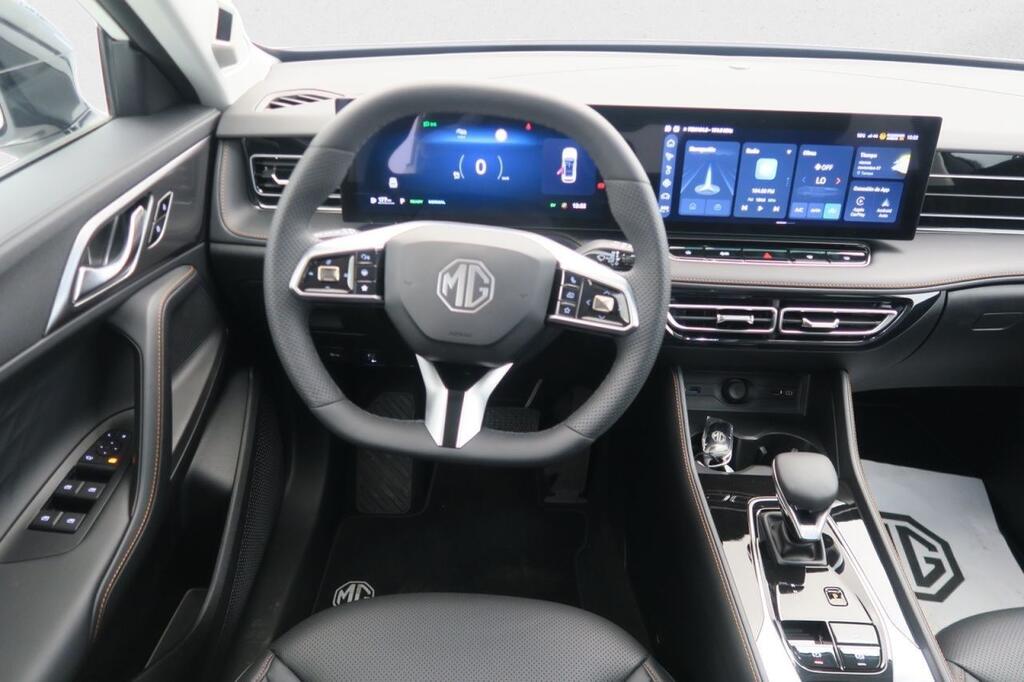 MG HS LUXURY 1.5 HYBRID+ 224 CV 5P 12