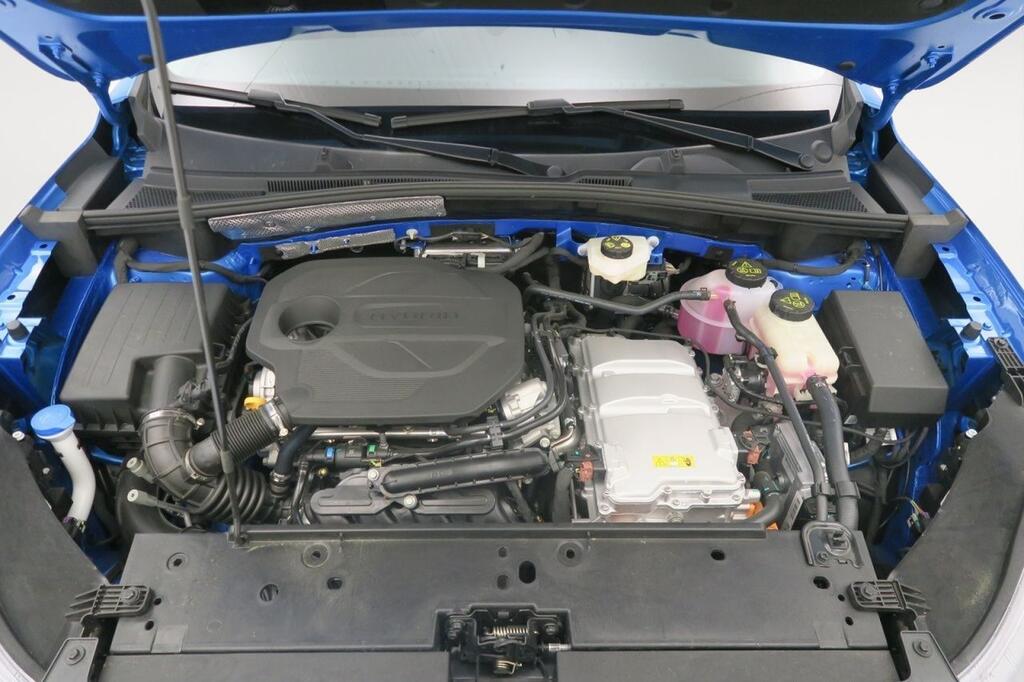 MG ZS LUXURY 1.5 HYBRID+ 197 CV 5P 19