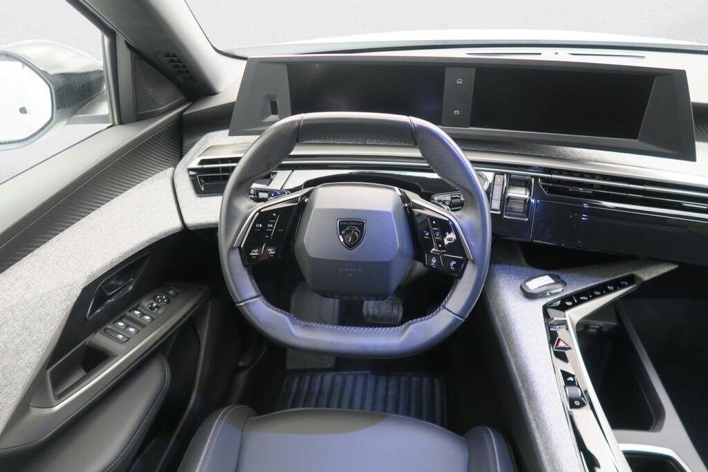 Peugeot 5008 ALLURE 1.2 MHEV HYBRID EDCS6 145 CV 7 PLAZAS 13