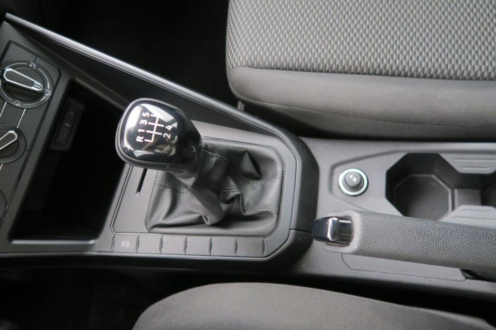 Volkswagen Taigo LIFE 1.0 TSI 95 CV 5P 11