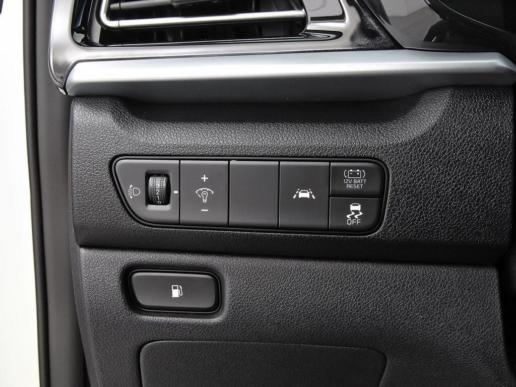 Kia Niro 1.6 GDi HEV 104kW (141CV) Drive 13