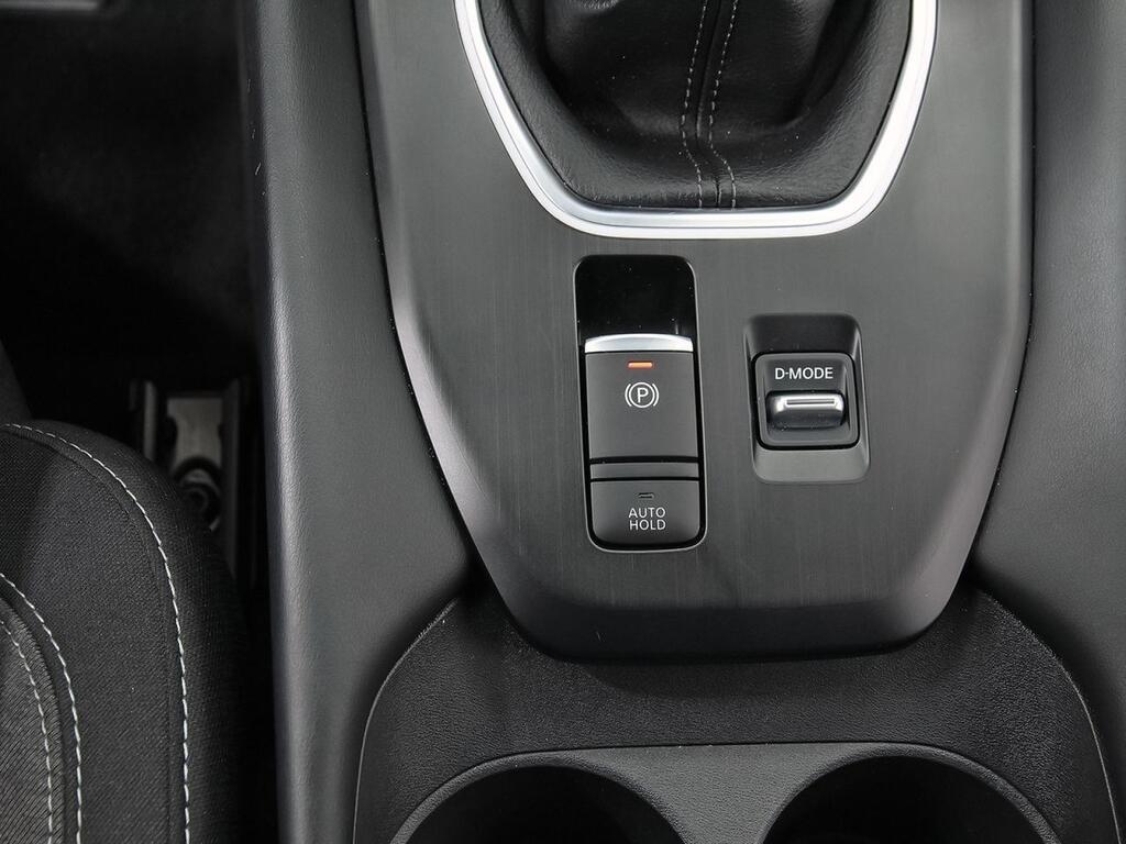 Nissan Qashqai DIG-T 103kW N-Connecta 29