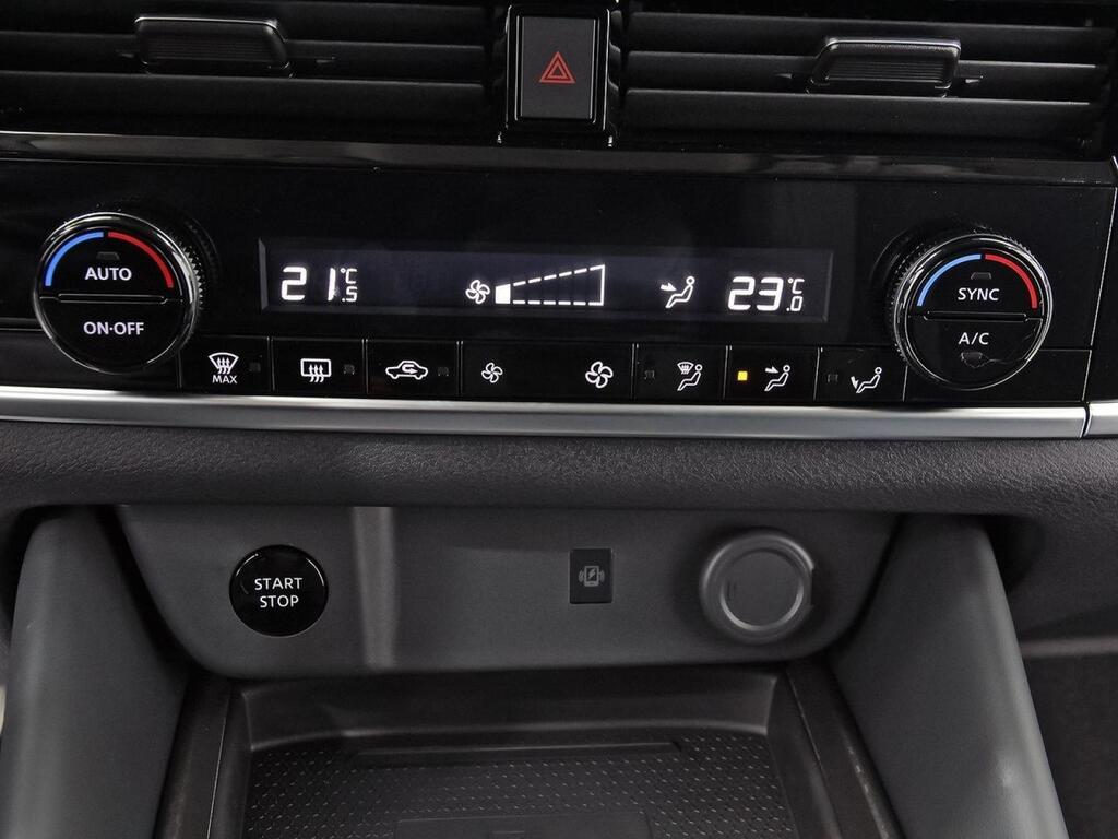 Nissan Qashqai DIG-T 116kW CVT N-Connecta 23