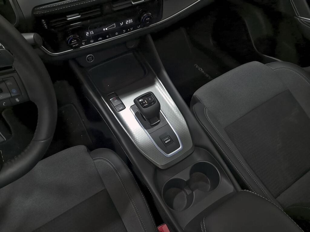 Nissan Qashqai DIG-T 116kW CVT N-Connecta 26