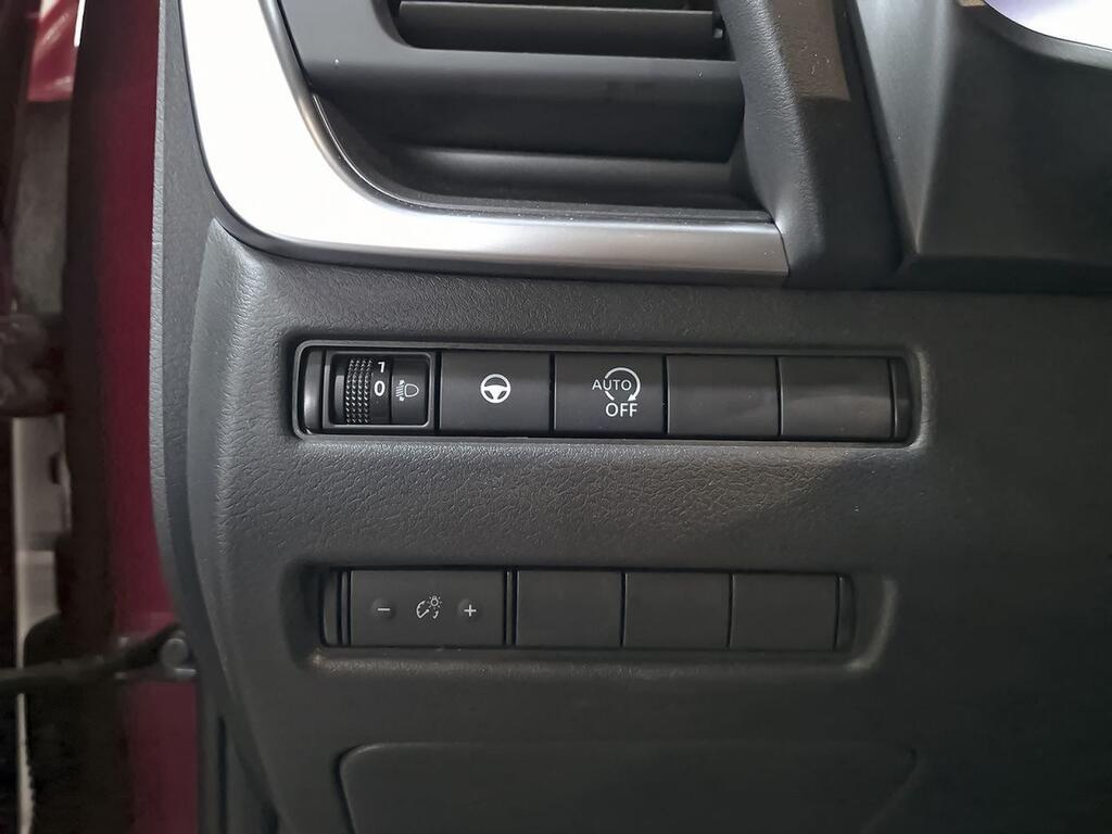 Nissan Qashqai DIG-T 103kW N-Connecta 12