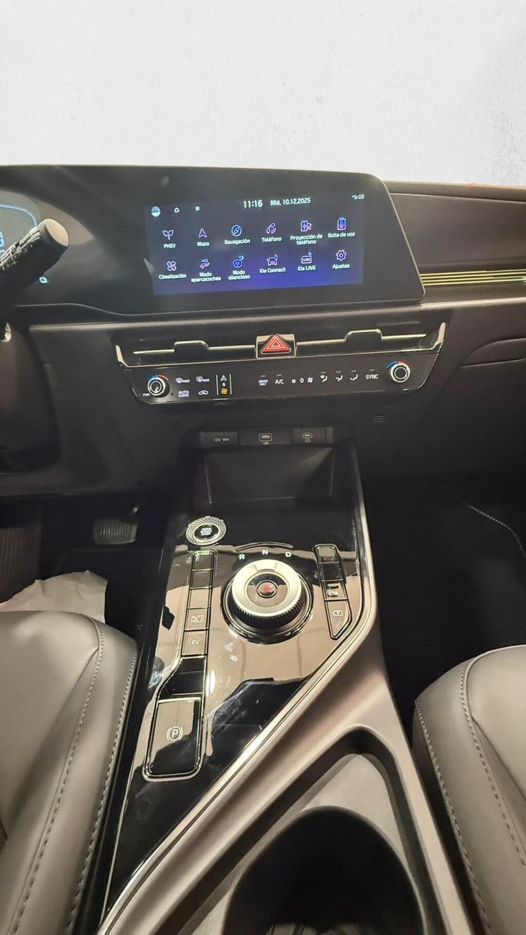 Kia Niro 1.6 GDi PHEV 126kW (171CV) Drive 17