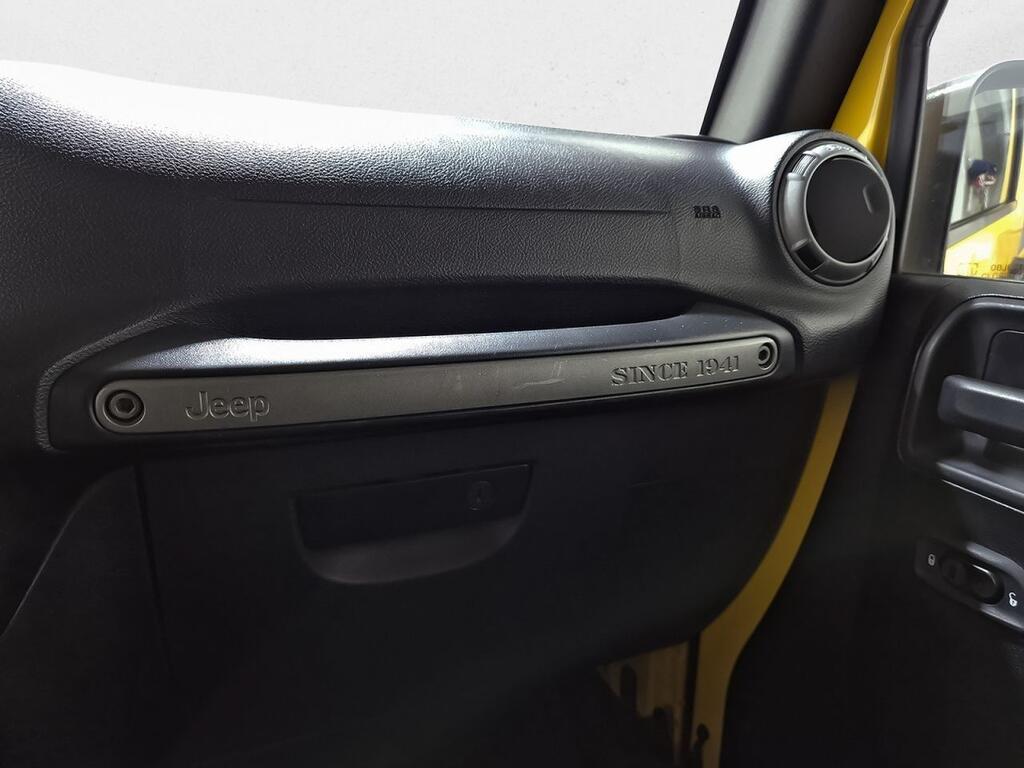 Jeep Wrangler 2.8 CRD Sport 26