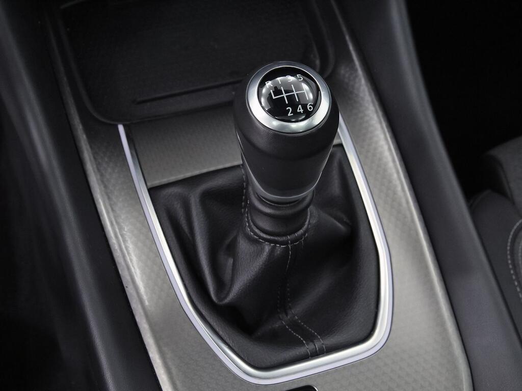 Nissan Qashqai DIG-T 103kW N-Connecta 29