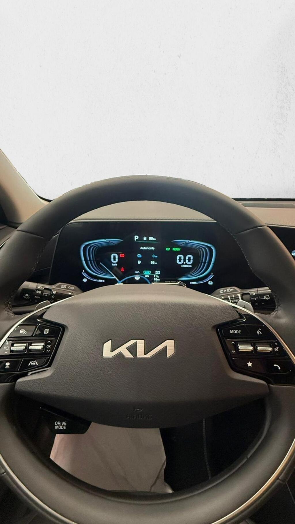 Kia Niro 1.6 GDi PHEV 126kW (171CV) Drive 13