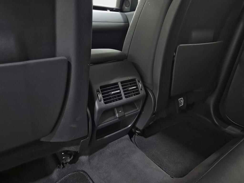 Land-Rover Discovery Sport 2.0D I4-L.Flw 150 PS AWD MHEV Auto HSE 29