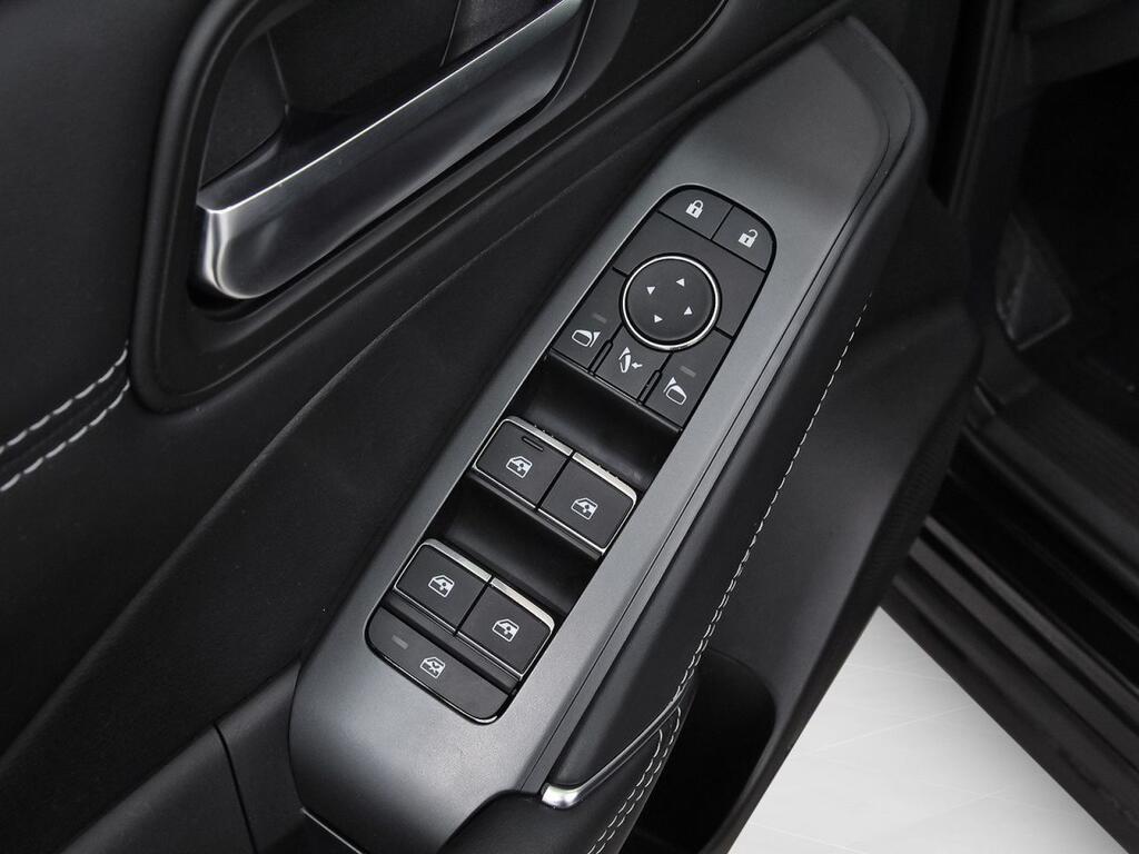 Nissan Qashqai E-POWER 140 KW (190 CV) N-Connecta 12