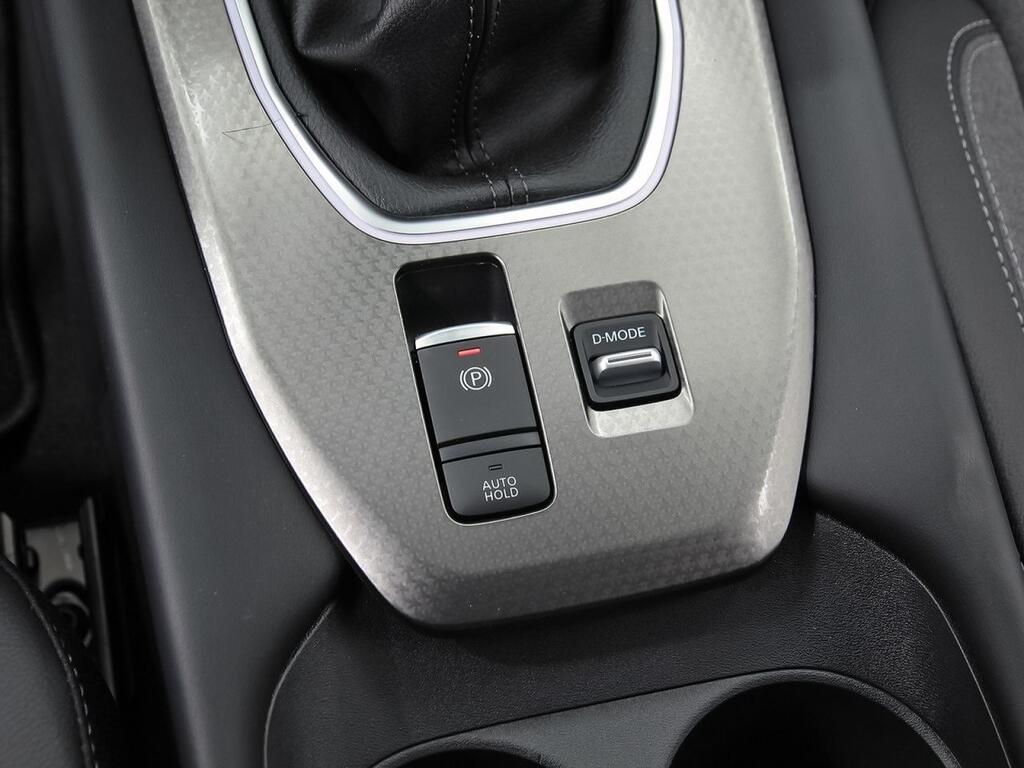 Nissan Qashqai DIG-T 103kW N-Connecta 29