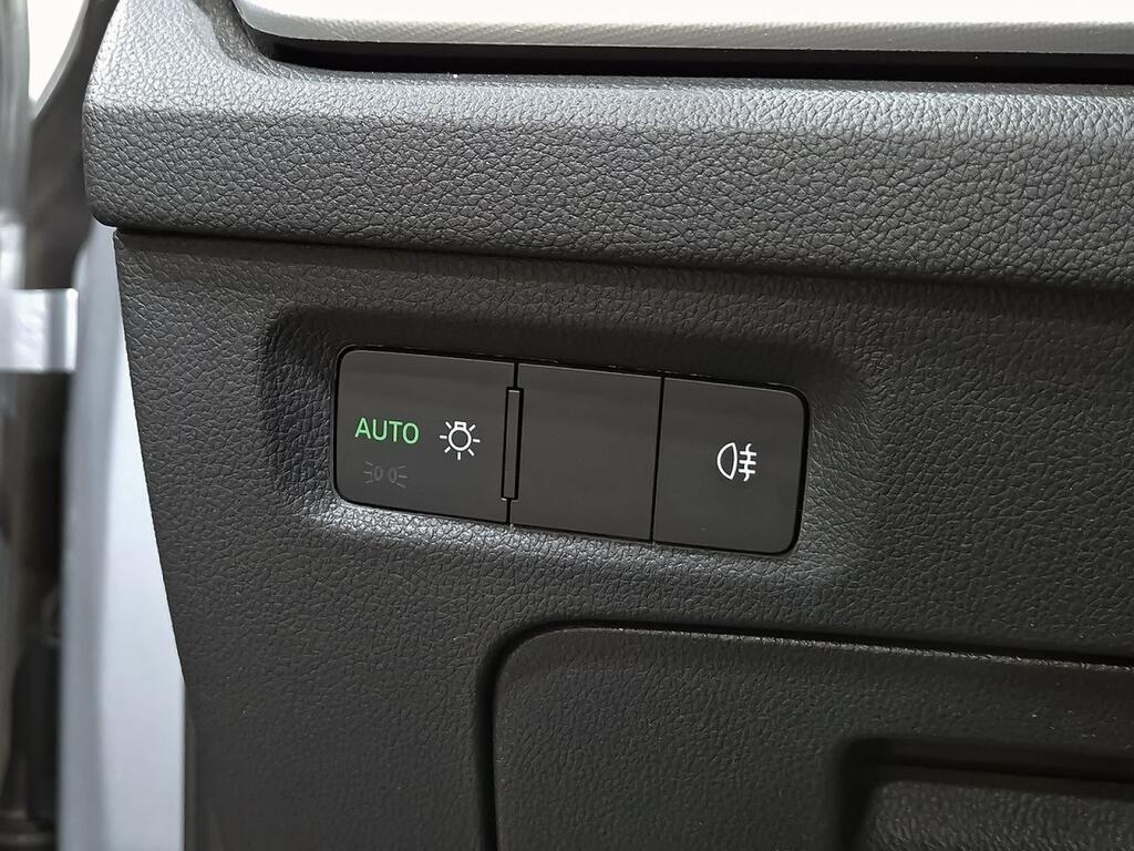 Skoda Octavia Combi 2.0 TDI 85kW (115CV) Design 11