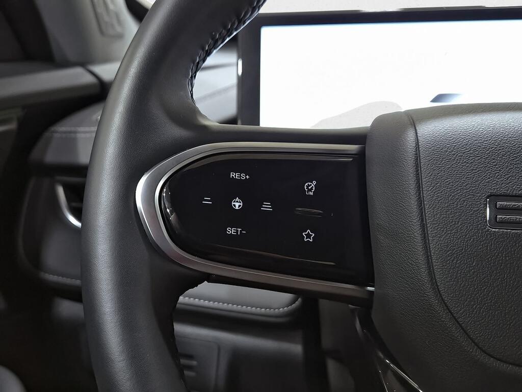 Ebro S400 1.5 DHE HEV Excellence CVT 18