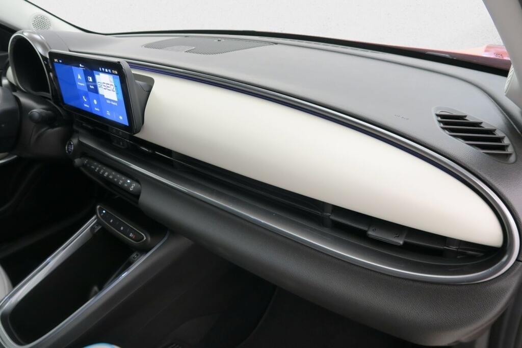 Fiat 600 600e La prima 54kwh 115kw (156cv) 16