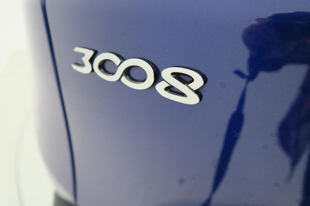 Peugeot 3008 1.2 PURETECH 96KW (130CV) GT LINE S&S 17