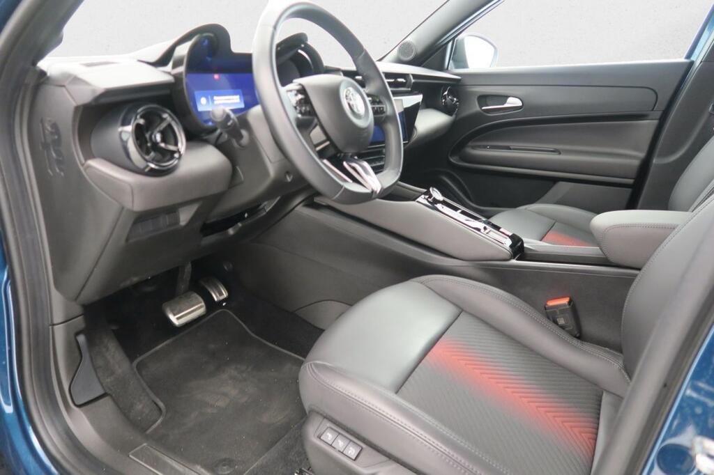 Alfa Romeo Junior Elettrica Speciale 115kW (156CV) 8