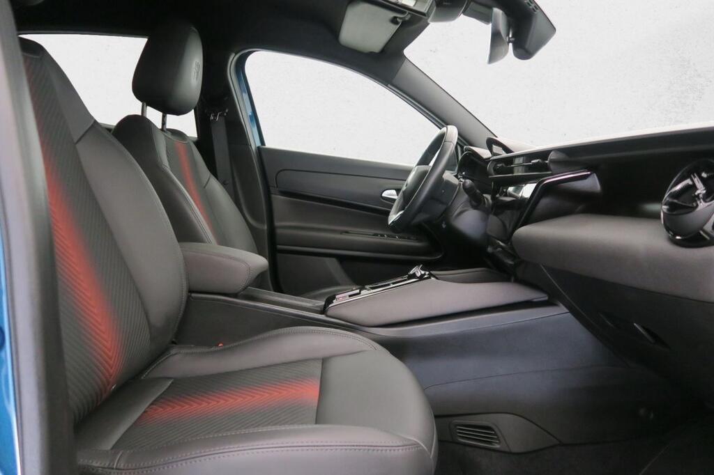 Alfa Romeo Junior Elettrica Speciale 115kW (156CV) 18