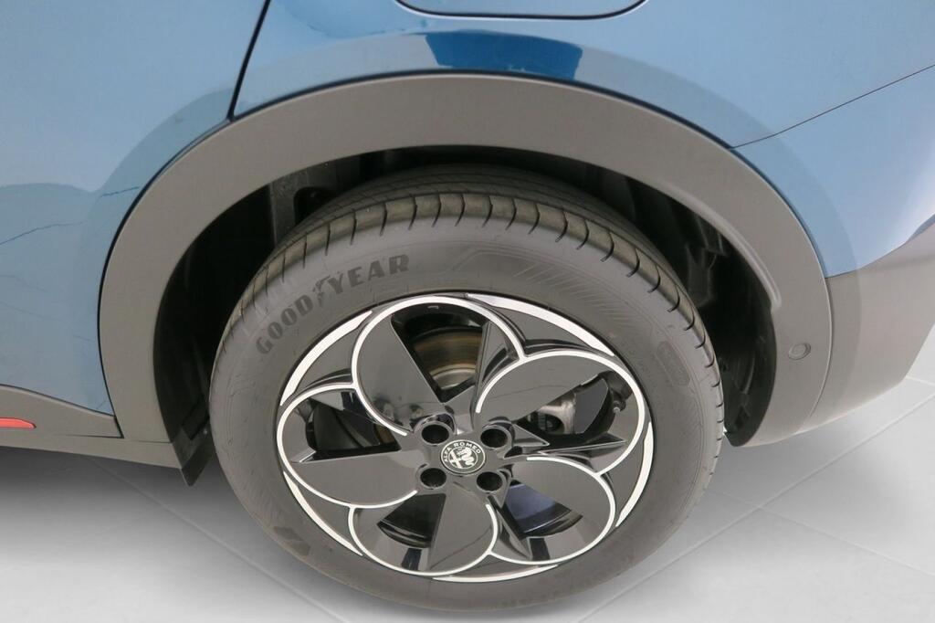 Alfa Romeo Junior Elettrica Speciale 115kW (156CV) 26