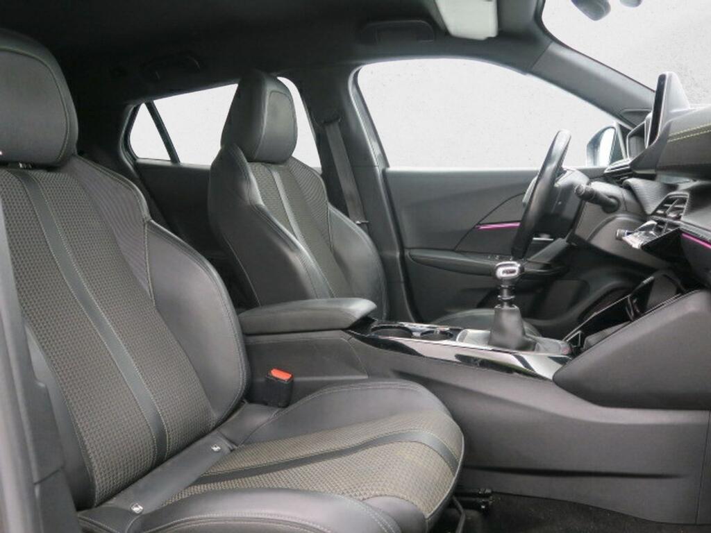 Peugeot 2008 GT Line Puretech 130 S&S BVM6 16