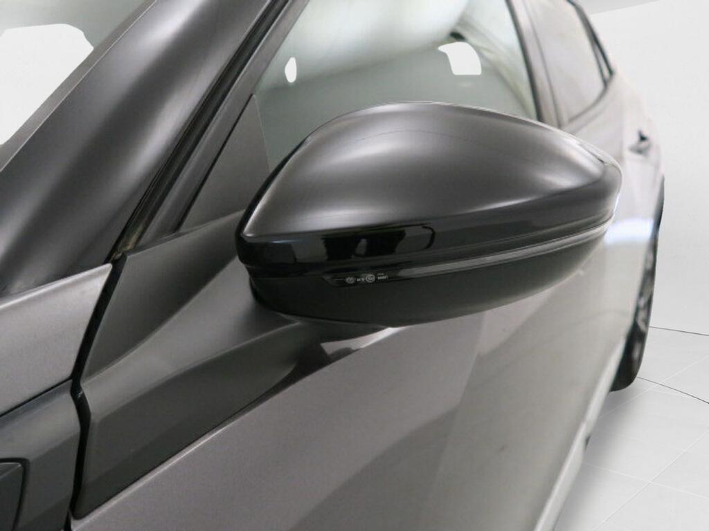 Peugeot 2008 GT Line Puretech 130 S&S BVM6 25