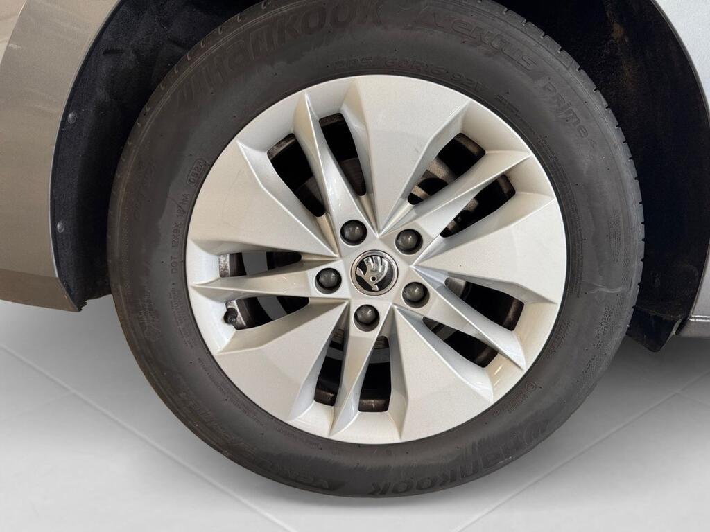 Skoda Octavia Combi 2.0 TDI 85kW Man Ambition Plus 8