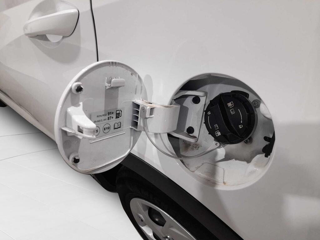 Hyundai Bayon 1.2 MPI Essence 28