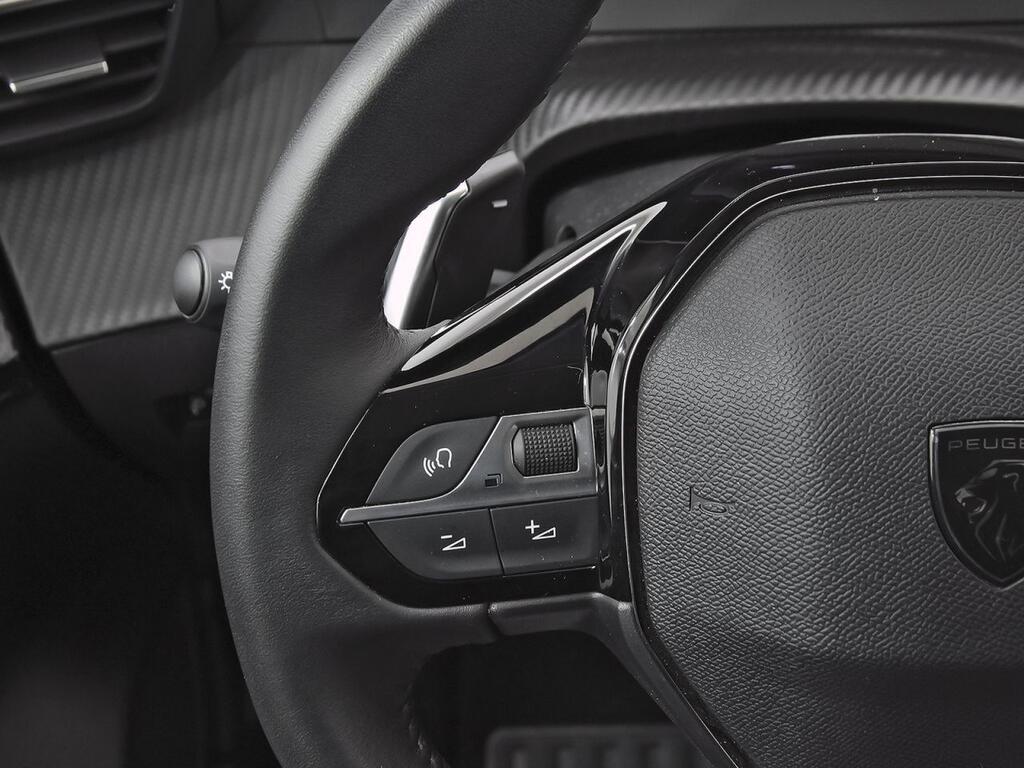 Peugeot 208 Allure HYBRID 100 eDCS6 18