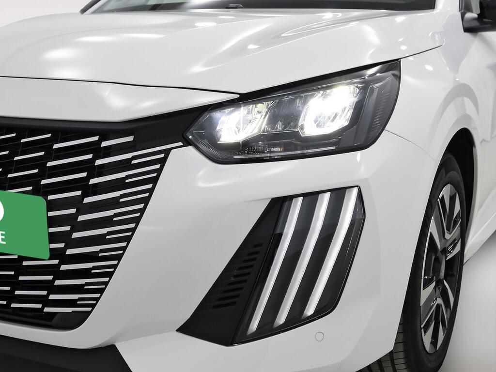 Peugeot 208 Allure HYBRID 100 eDCS6 34