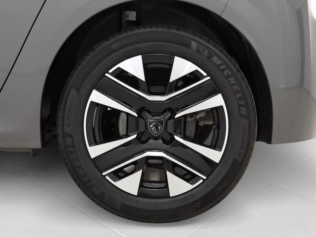 Peugeot 208 Allure HYBRID 100 eDCS6 11