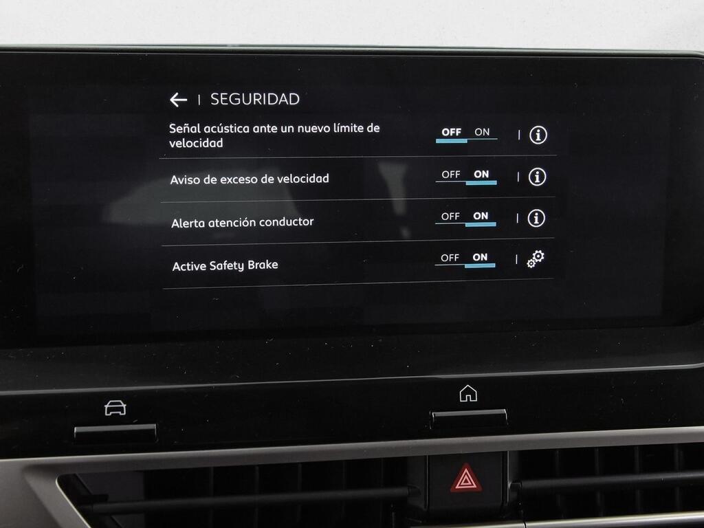 Citroën C4 PureTech 130 S&S 6v Plus 27