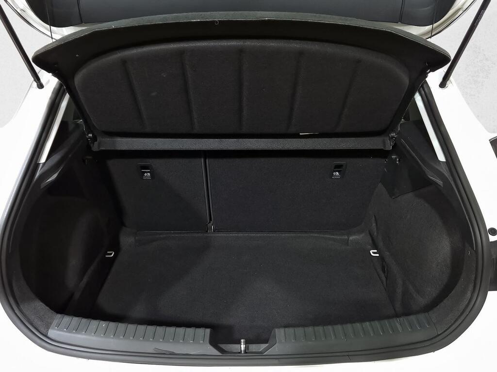 Seat Leon 2.0 TDI 110kW DSG-7 Style Go 9