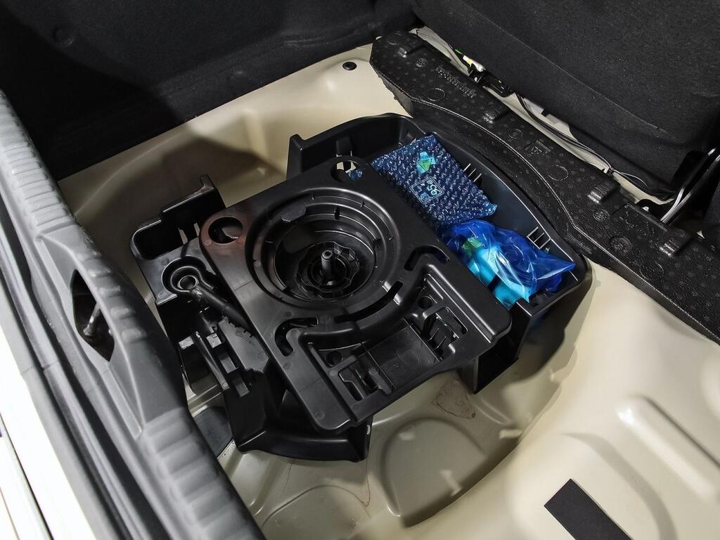 Citroën C3 PureTech 60KW (83CV) Plus 27